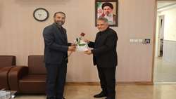 تقدیر سرپرست شبکه بهداشت و درمان شهرستان قدس از مسئول و پرسنل حراست به مناسبت روز حراست