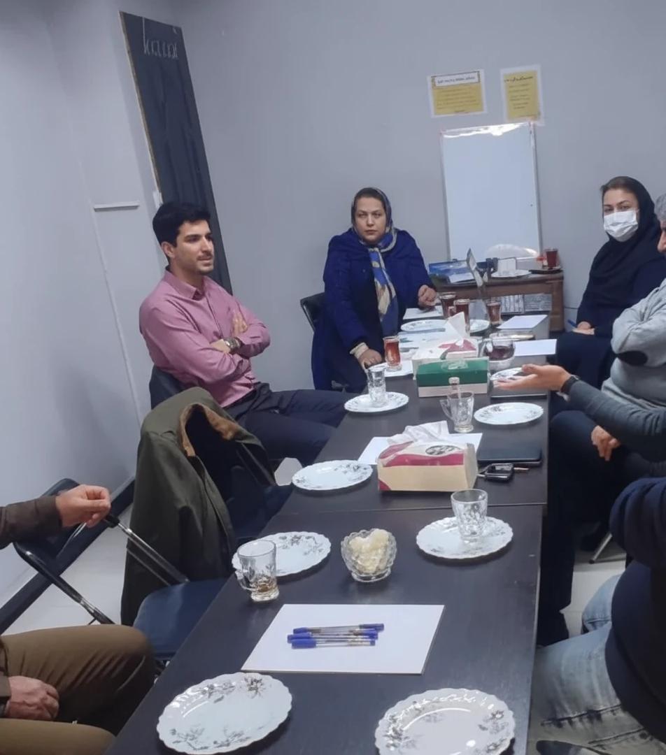 معرفی مرکز مشاوره بیماری‌های رفتاری شهرستان قدس در جلسه نظام پزشکی