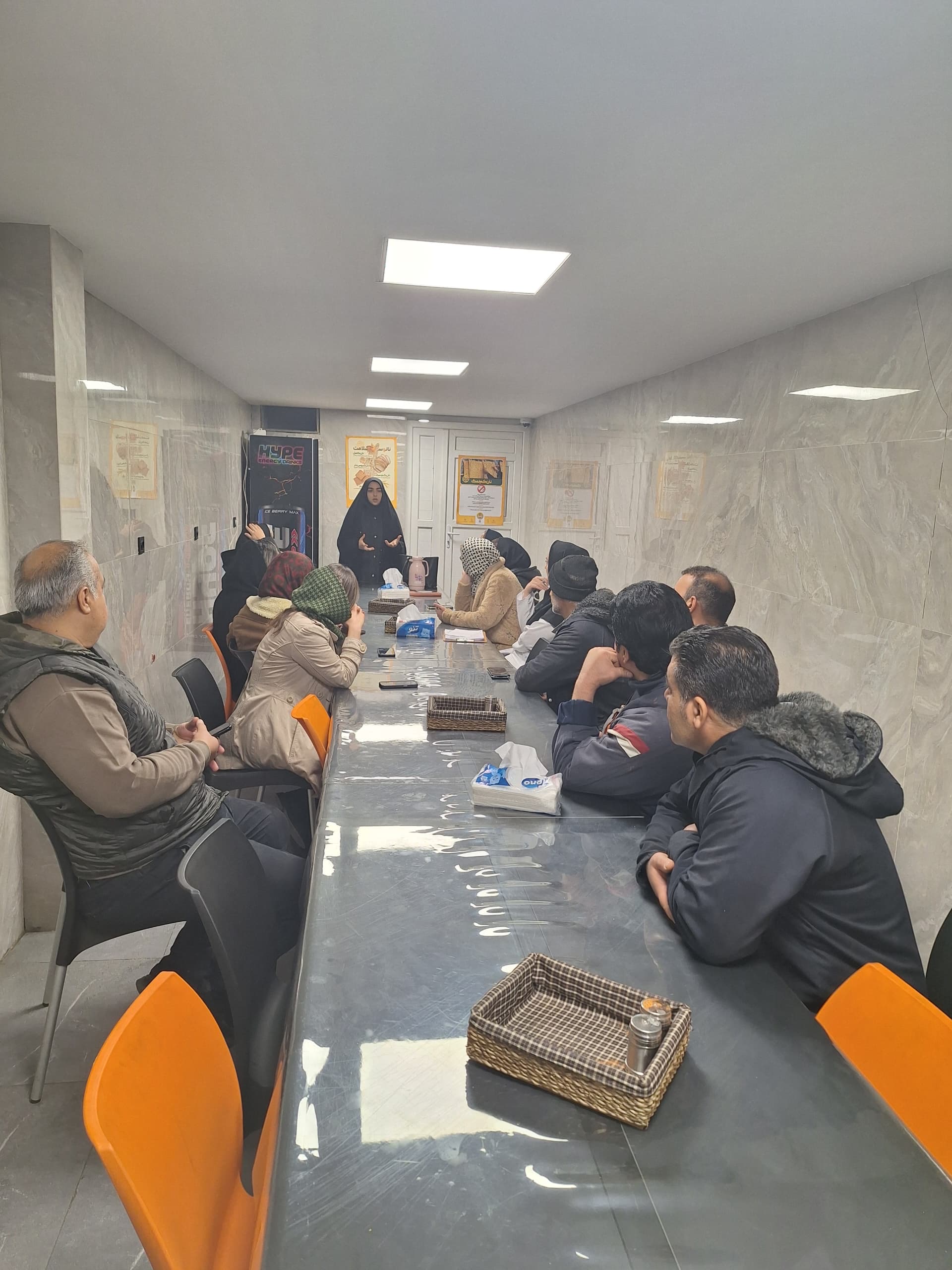 برگزاری کارگاه آگاهی‌بخشی تغذیه سالم در شرکت پوشش گستر کاغذین