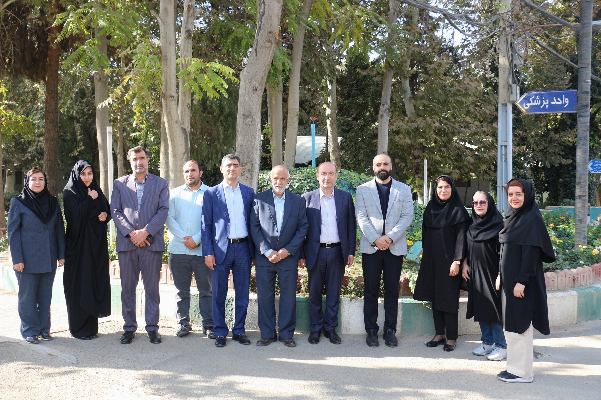 اهدای ۹ کارتن ( یک‌هزار و پانصد عدد پوشینه ) بزرگسال به خانه سالمندان کامرانی توسط شبکه بهداشت و درمان شهرستان قدس