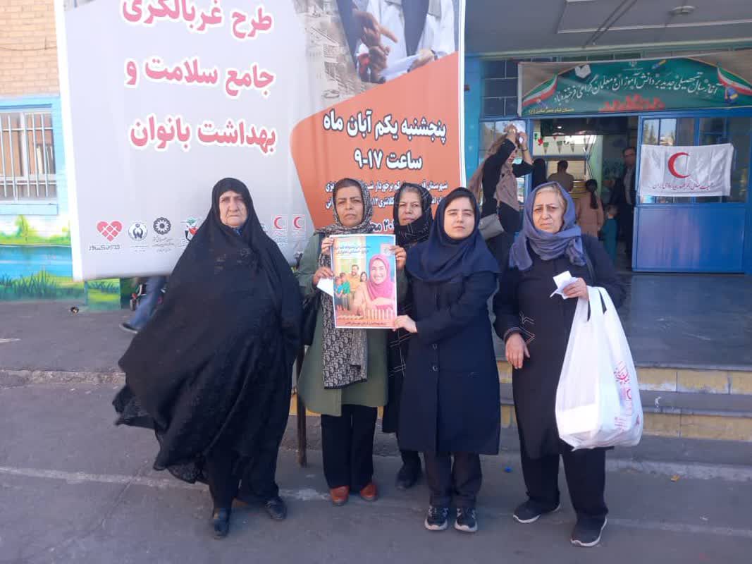 ارائه خدمات ویزیت رایگان توسط پزشکان متخصص در محلات کم‌برخوردار شهرستان قدس