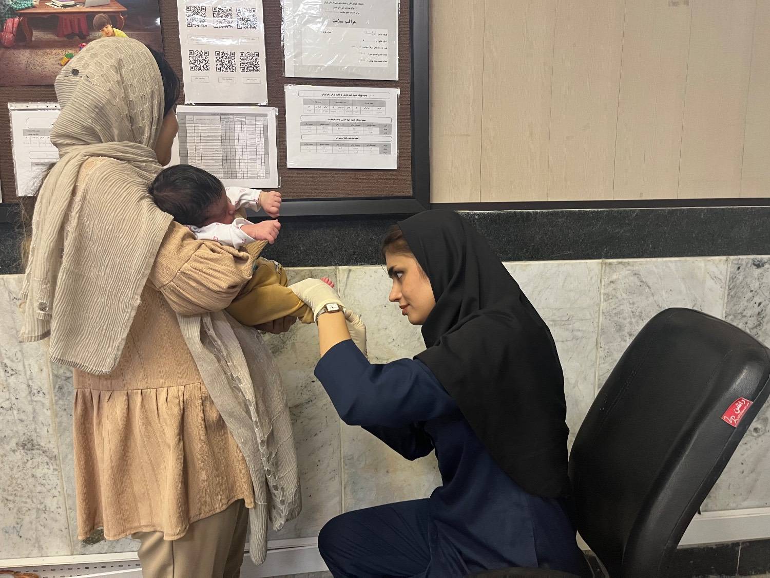 خدمت‌رسانی مرکز غربالگری نوزادان در روز تعطیل ۲۲ مرداد