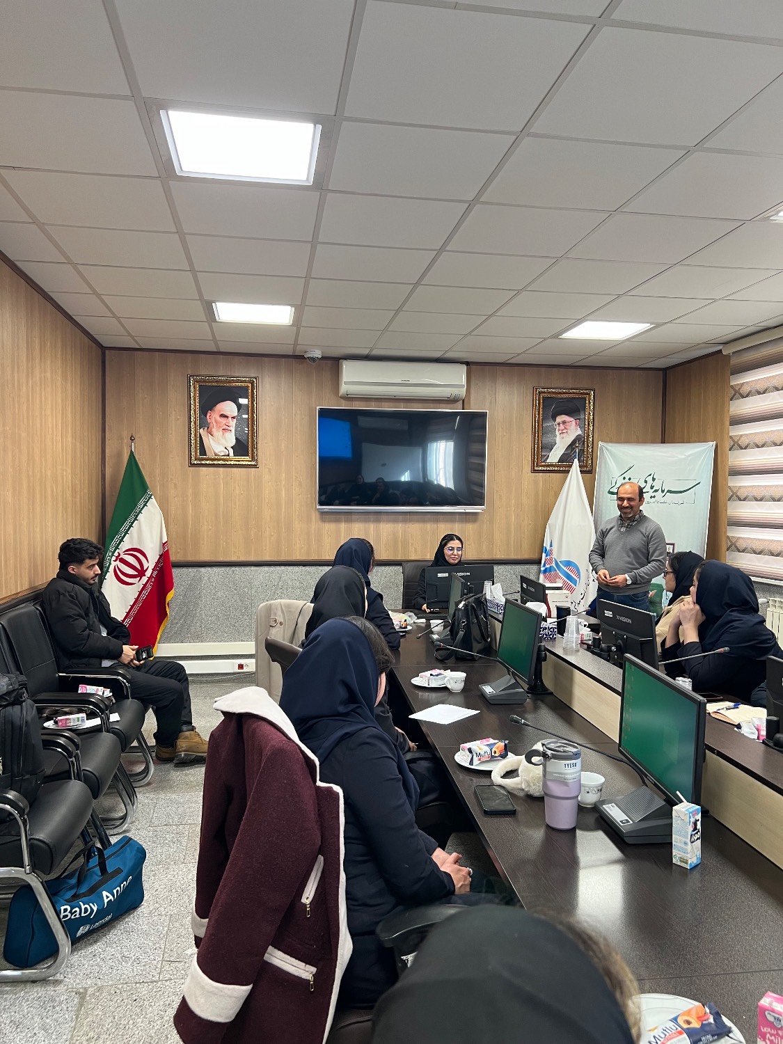 کارگاه آموزشی رتینوپاتی نوزادان در شهرستان قدس برگزار شد.