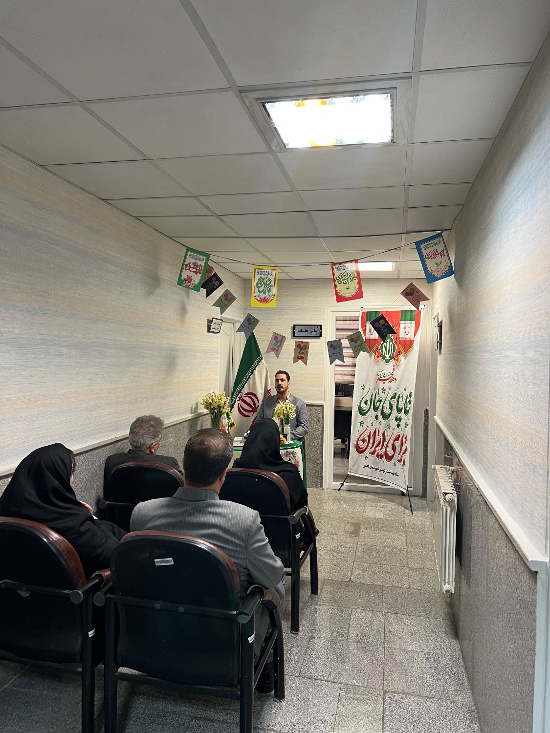 برگزاری جشن سالگرد پیروزی انقلاب اسلامی در شبکه بهداشت و درمان شهرستان قدس