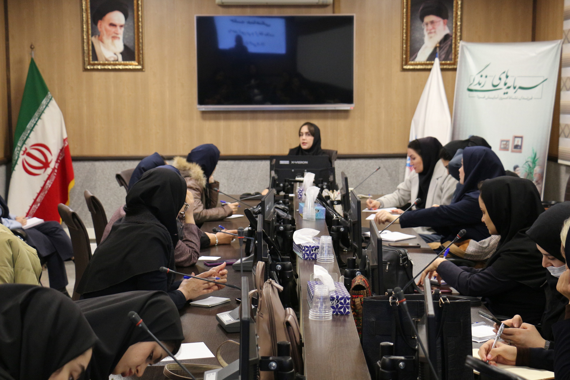 برگزاری جلسه هماهنگی واحدهای سلامت دهان و دندان، بهبود تغذیه جامعه و آموزش و ارتقای سلامت