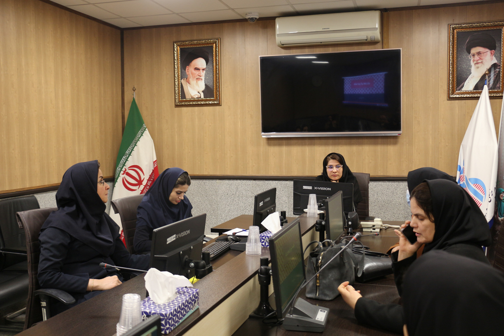 برگزاری جلسه آموزشی و توجیهی دستورالعمل نسخه 25 برنامه پزشک خانواده و بیمه روستایی در شبکه بهداشت و درمان شهرستان قدس 