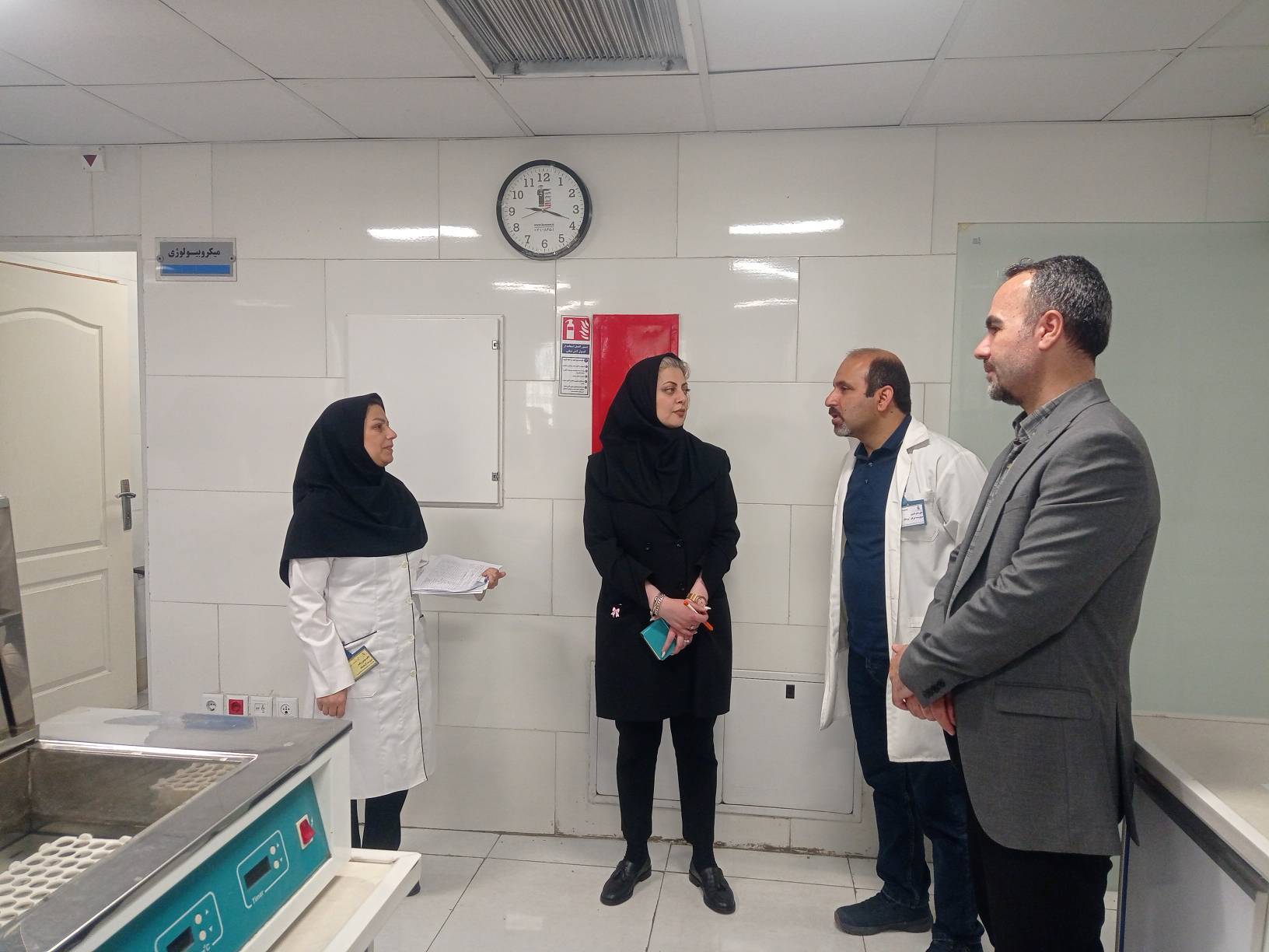 بازدید معاون بهداشت شبکه بهداشت و درمان شهرستان قدس از مرکز خدمات جامع سلامت امام خمینی (ره)