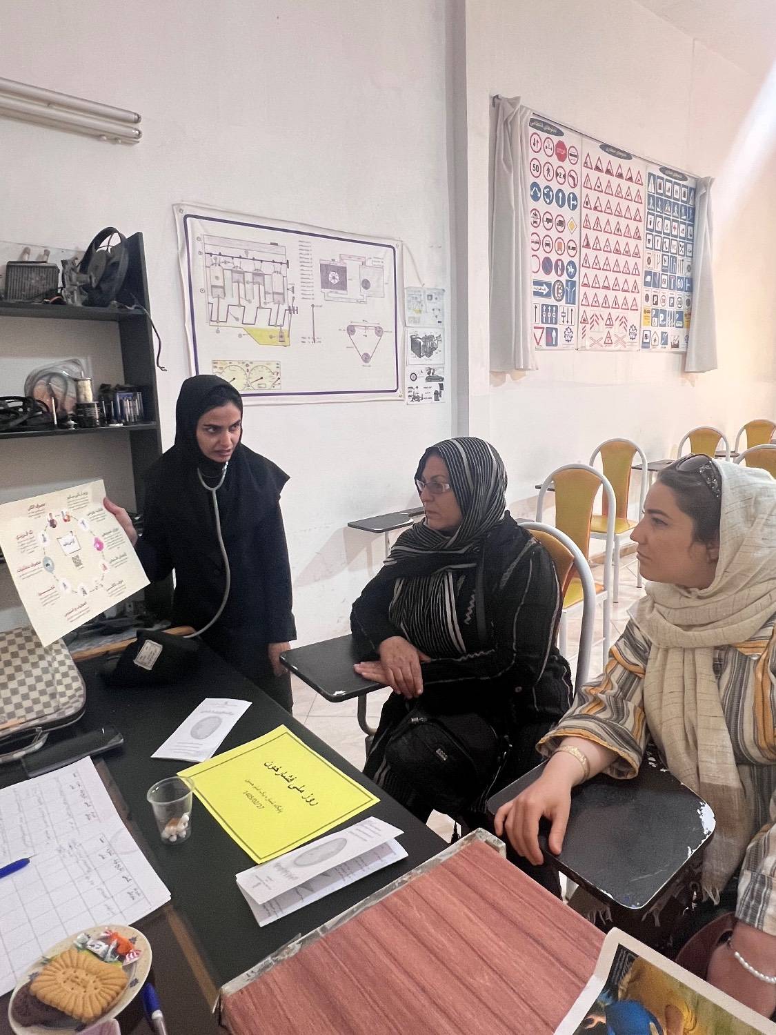 از فرمان رانندگی تا فرمان سلامت؛ گرامیداشت روز جهانی فشارخون و هفته ملی جمعیت در آموزشگاه رانندگی شهرستان قدس