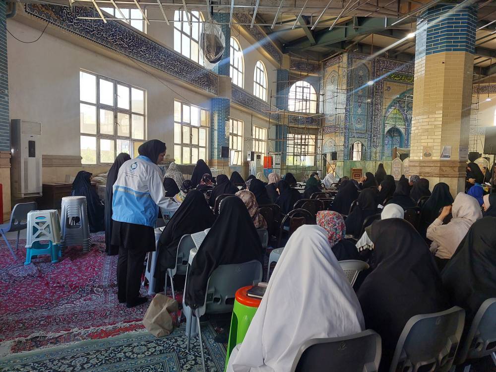 انجام نظارت‌های بهداشتی کارشناسان بهداشت محیط شبکه بهداشت بر برگزاری مراسم دعای عرفه در محل مصلی شهرستان قدس در تاریخ ۱۴۰۴/۰۳/۰۵