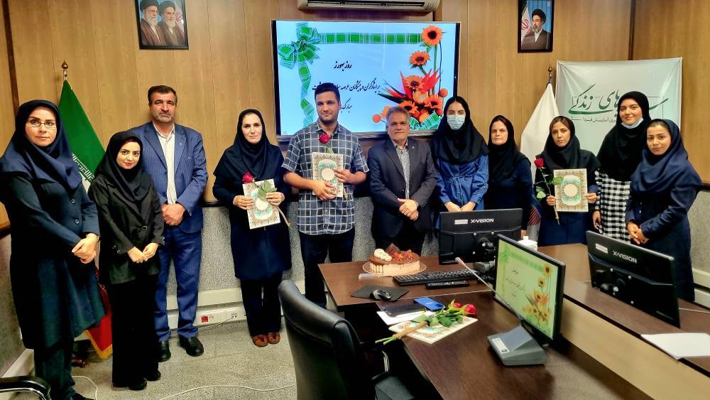 تجلیل از بهورزان شبکه بهداشت و درمان شهرستان قدس به مناسبت روز بهورز