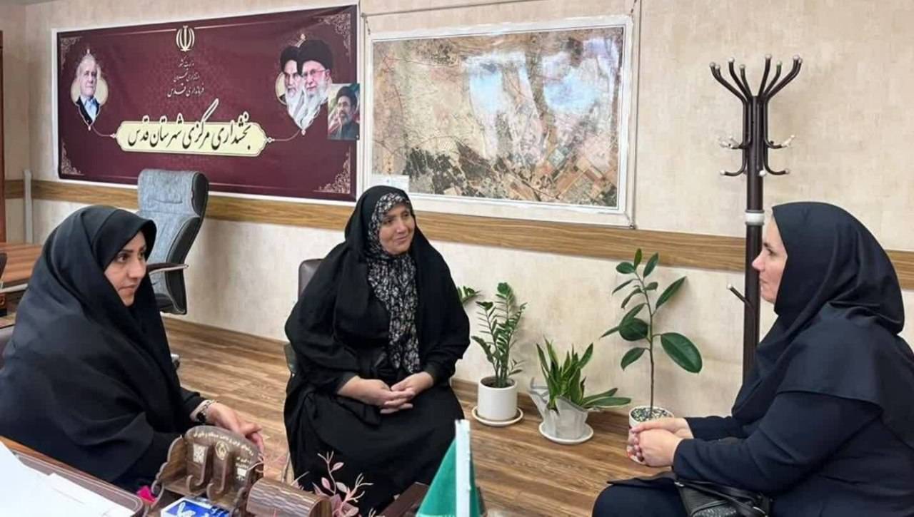 برگزاری نشست تخصصی شبکه بهداشت و درمان شهرستان قدس با بخشدار شهرستان